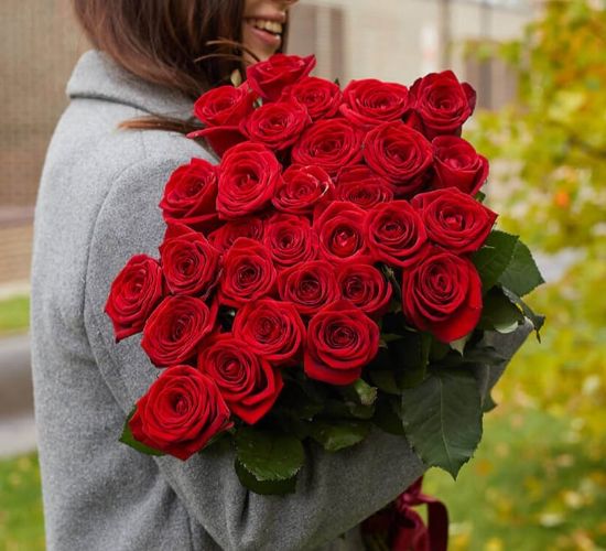 Picture of  31 red roses