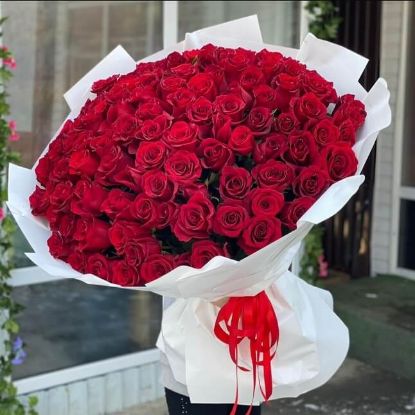 Picture of 101 red roses
