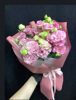 Picture of Delicate rose glow